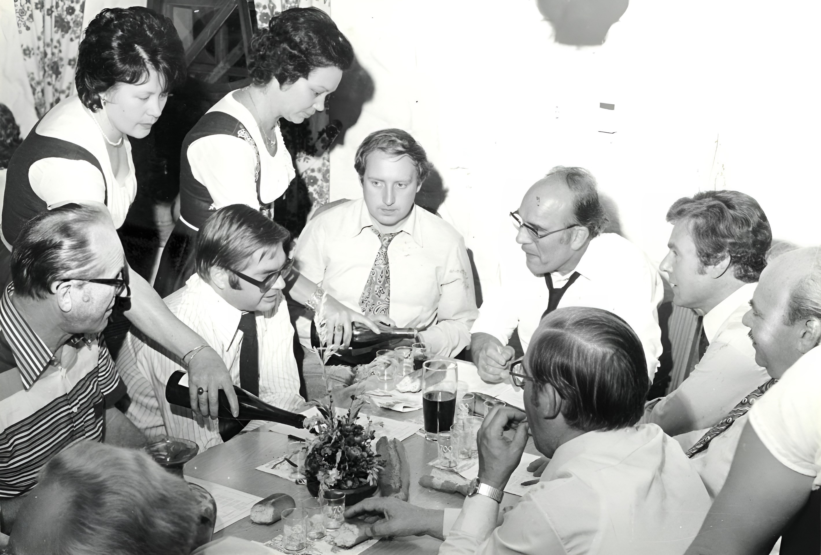 In der Weinprobierstube im "Haus des Gastes" in den 1970er Jahren